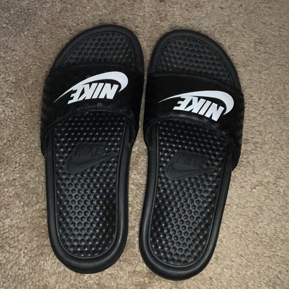 Nike slides